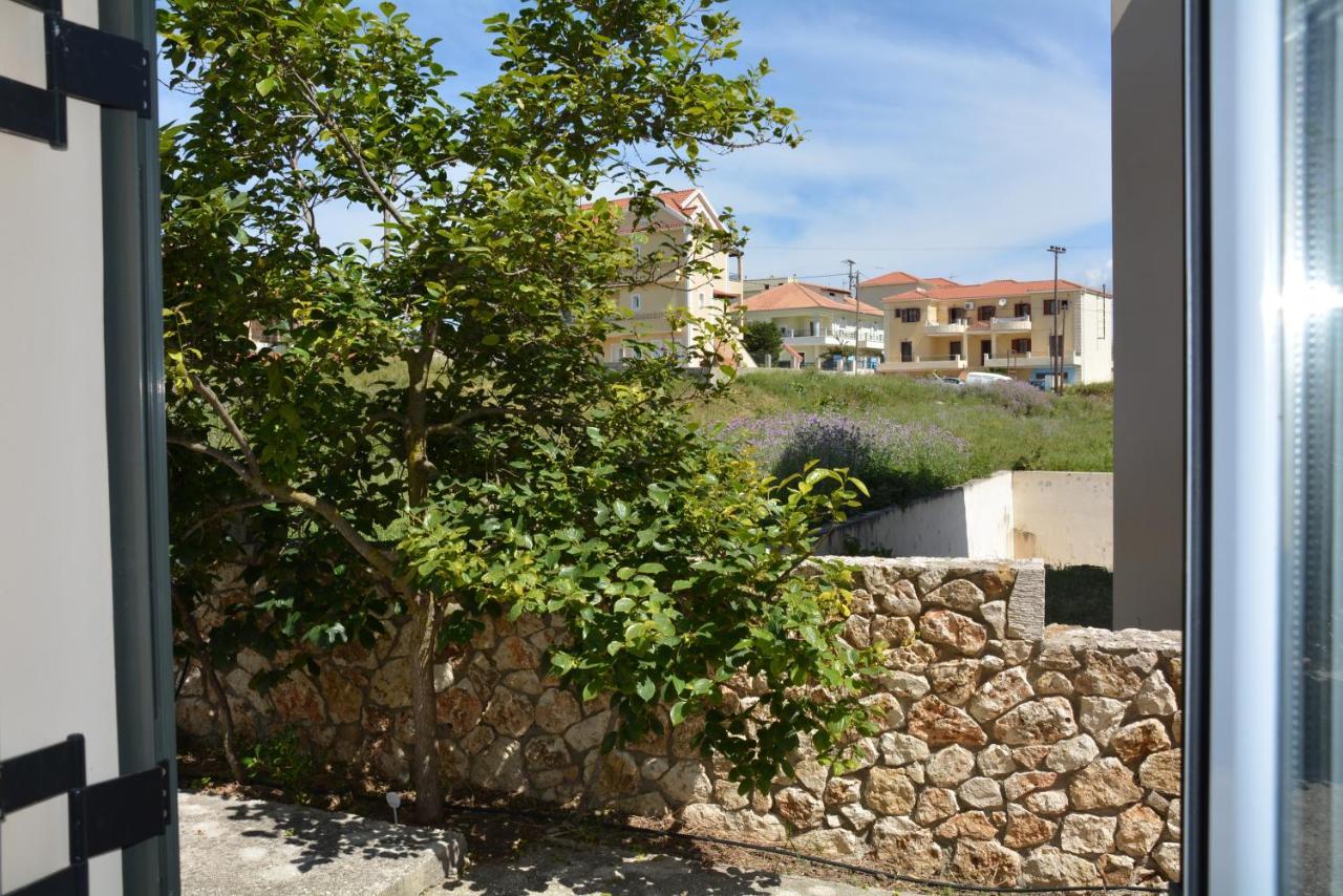 Lotus Sea View Studio Apartment 2 Lixouri Exterior foto